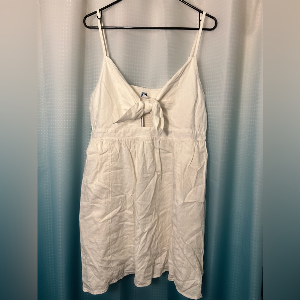 Old Navy off white linen dress with tie front. size XL.
